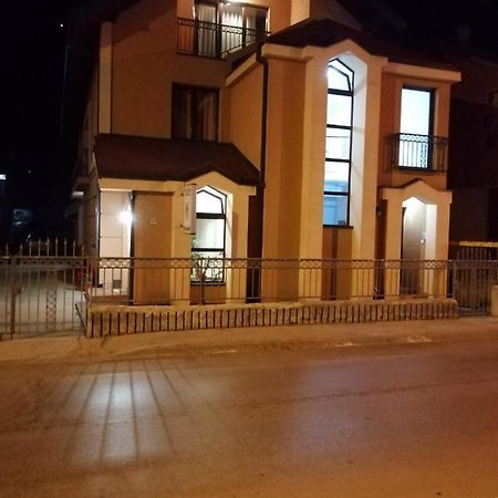 איווניצה Apartmani Milosevic מראה חיצוני תמונה
