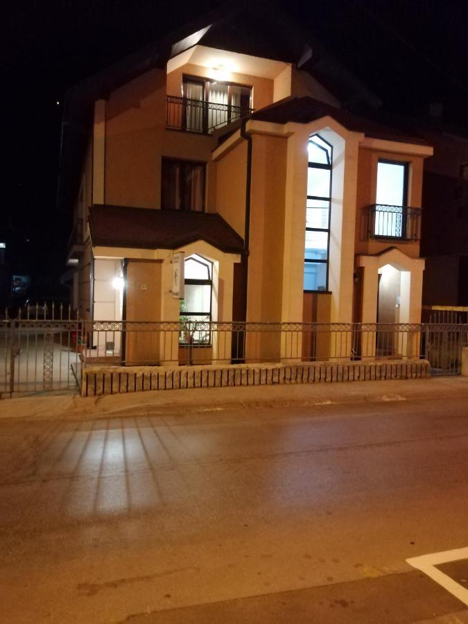 איווניצה Apartmani Milosevic מראה חיצוני תמונה