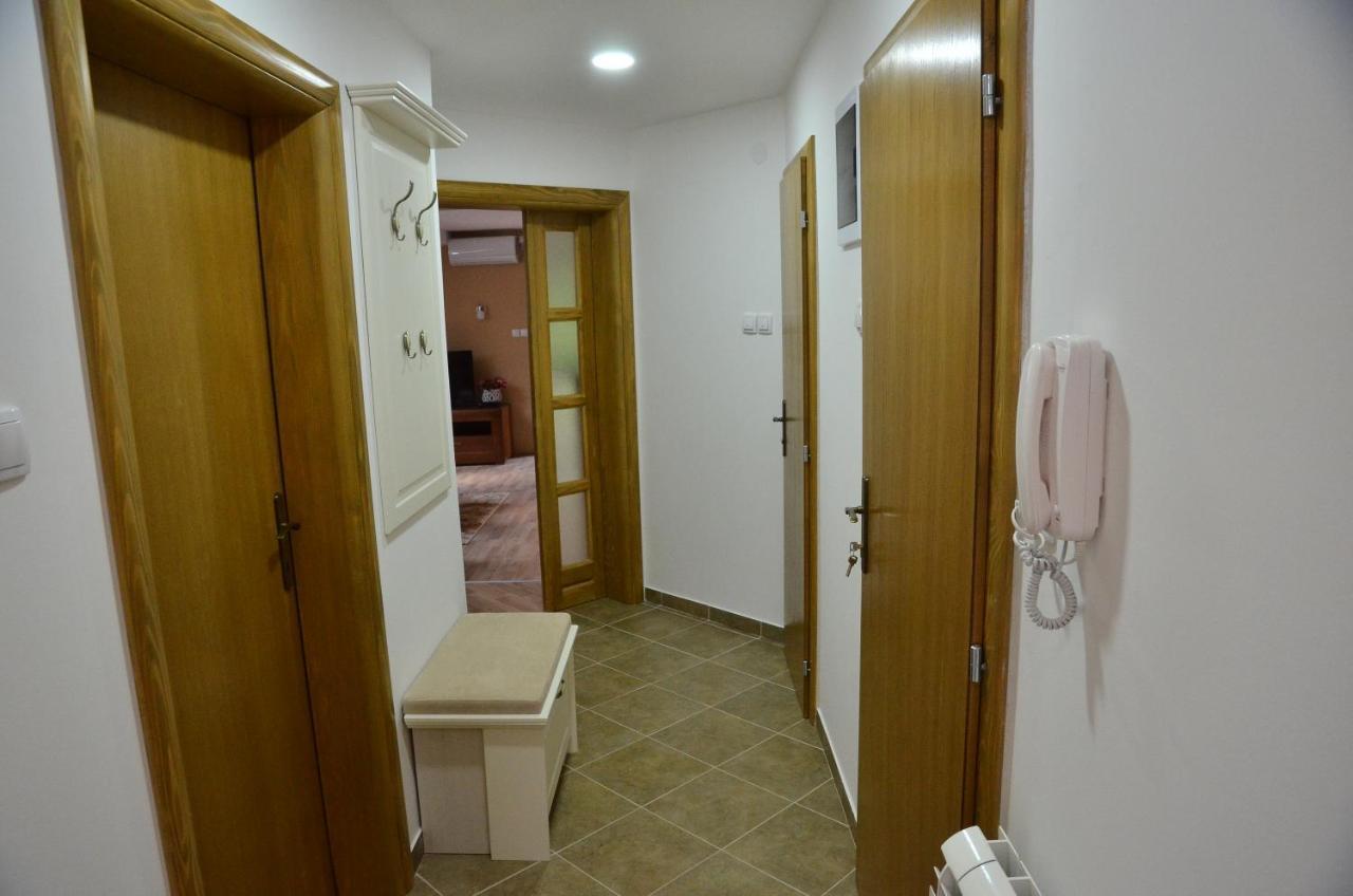 איווניצה Apartmani Milosevic מראה חיצוני תמונה